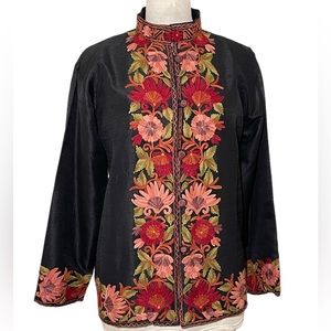 Beautiful heavily embroidered raw silk kimono inspired black dressy jacket sz M